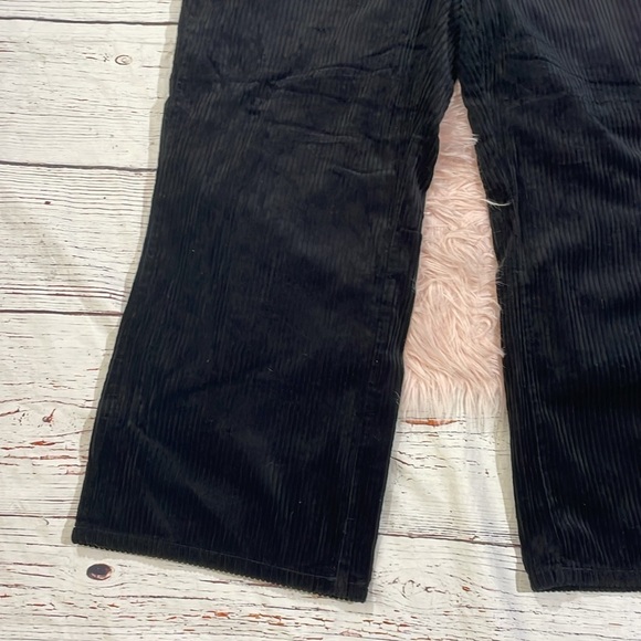 NWT Vero Moda Curve Black Kathy Wide Cord High Rise Pants - Picture 3 of 10